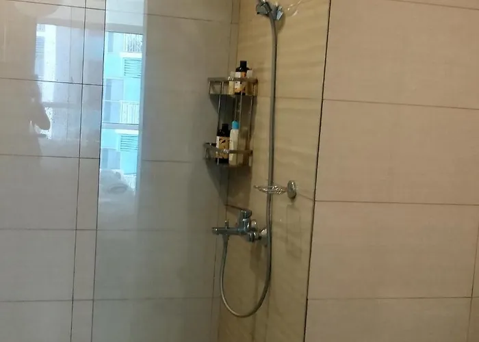 Charming 1br With Natural Light Manila